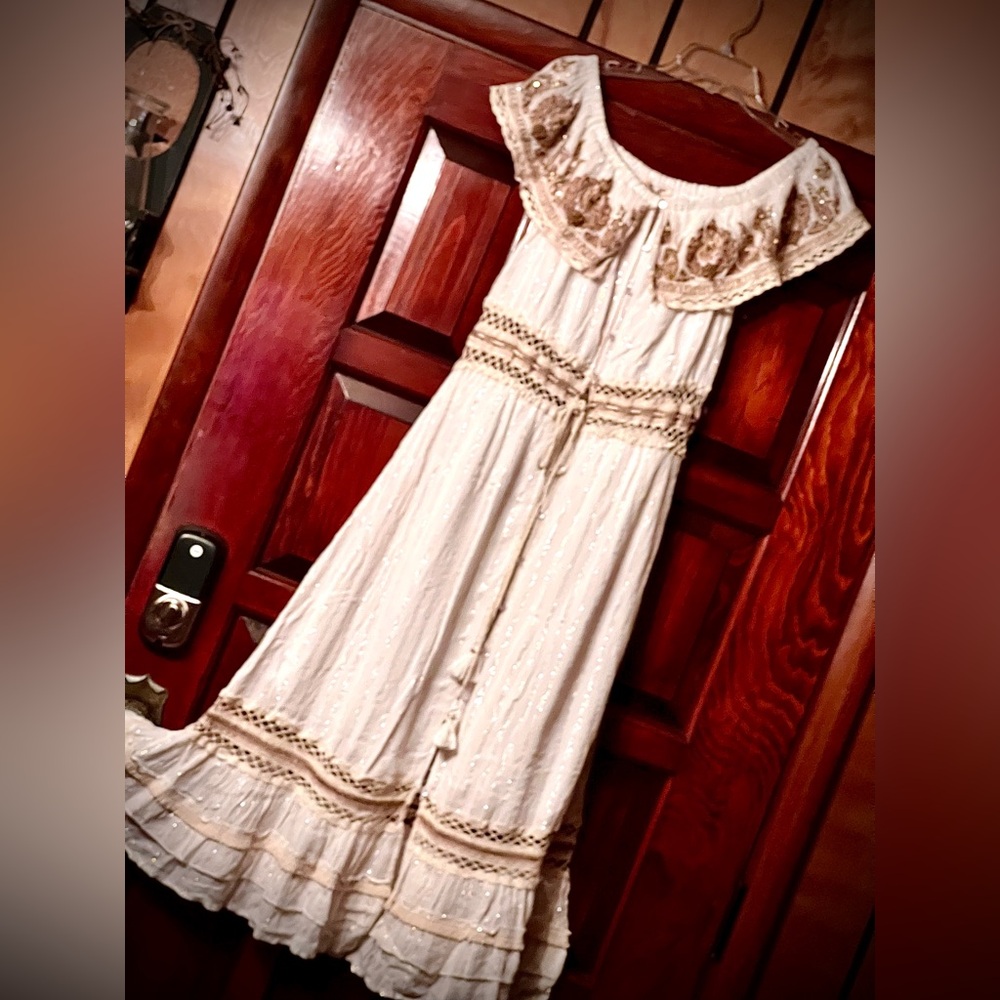 New NWT FRENCH WHITE BOHEMIAN COUNTRY OFF THE SHOULDER EMBROIDERED MAXI DRESS S